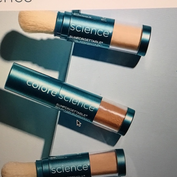 Bare Minerasl and Colorescience Brushon Sunscreen - Picture 9 of 11